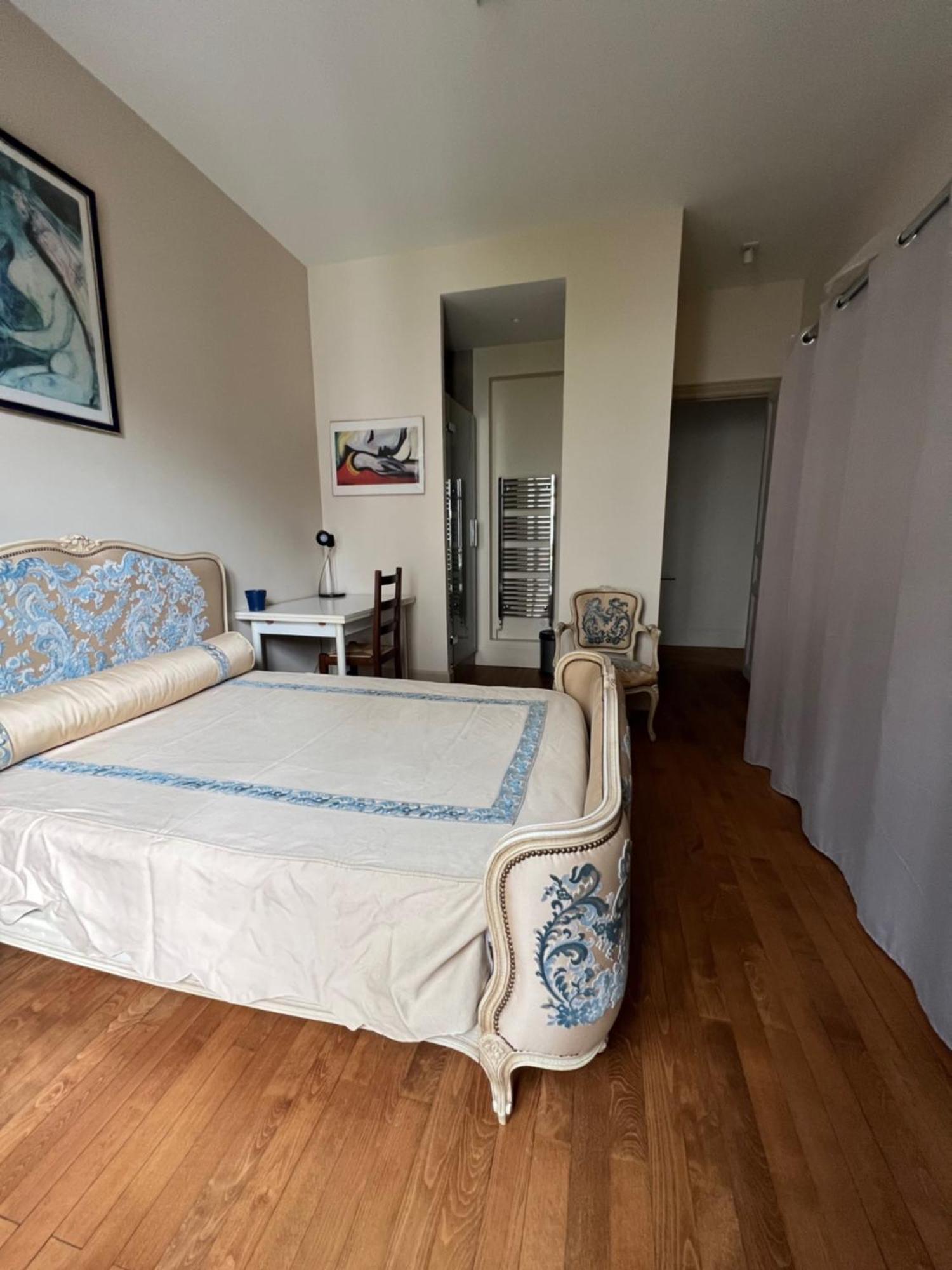 Hyper Centre ,Jolie Chambre Climatisee Avec Parking Securise Gratuit Клермон-Феран Екстериор снимка